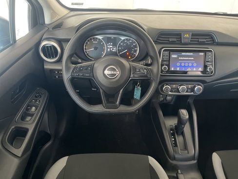 Used 2025 Nissan Versa S FWD image 25