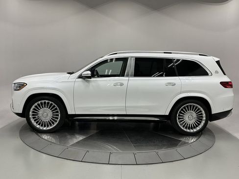 New 2026 Mercedes-Benz Maybach GLS 600 4MATIC image 4