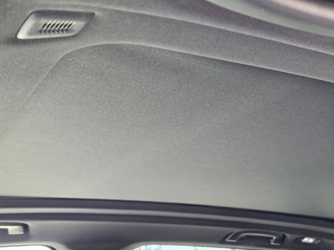 Used 2024 BMW X5 xDrive40i w/ Premium Package image 37