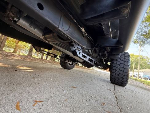 Used 2017 Chevrolet Silverado 2500 LTZ image 90