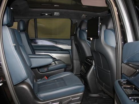 Certified 2025 Cadillac Escalade IQ Sport 2 w/ LPO, ONYX Package AWD/4WD image 14