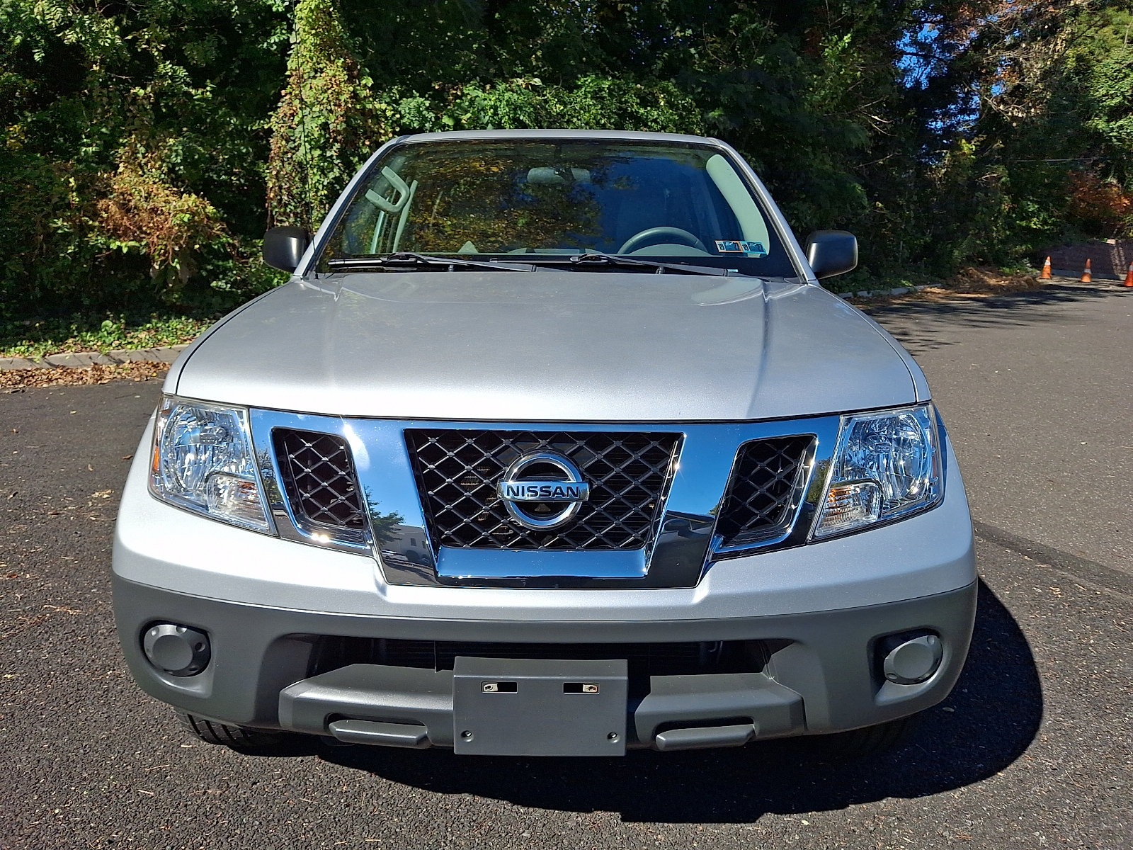Used 2017 Nissan Frontier S w/ S Work Truck Package (4X4) image 2