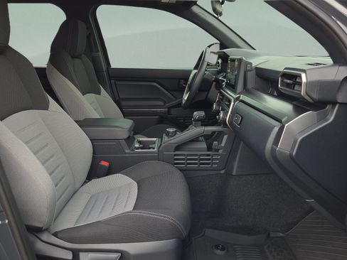 Certified 2026 Toyota 4Runner TRD Off-Road AWD/4WD image 17