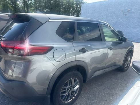 Used 2021 Nissan Rogue S FWD image 10