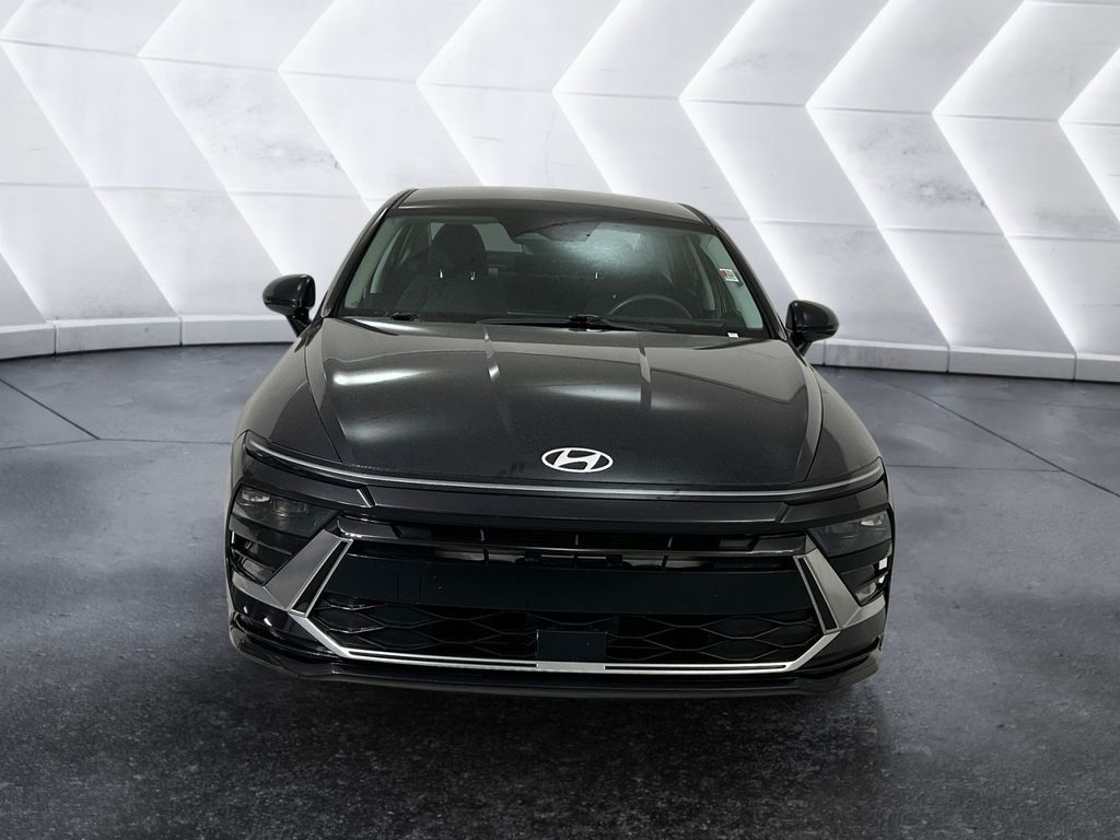 Used 2024 Hyundai Sonata SEL FWD image 2