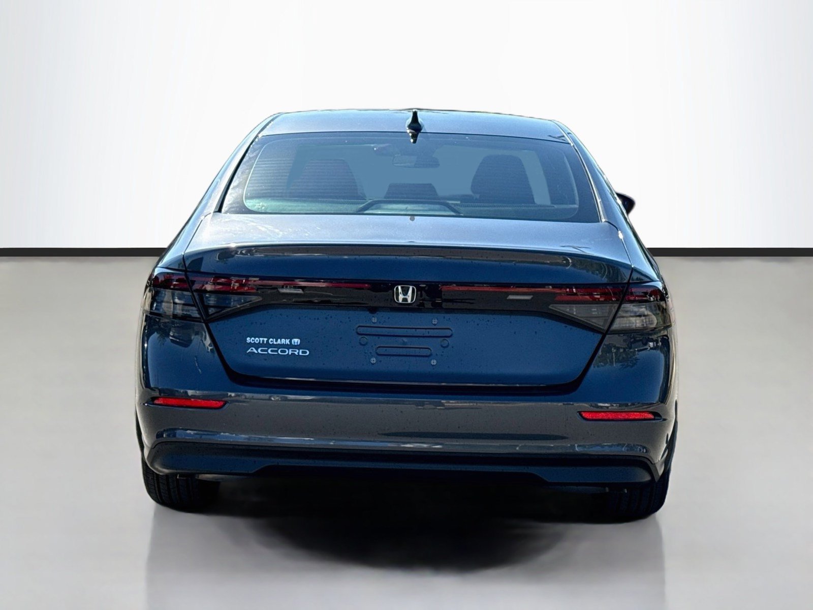 Used 2025 Honda Accord LX image 6