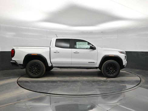 New 2026 GMC Canyon Elevation image 9