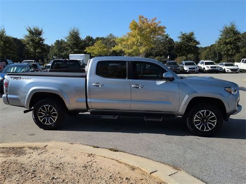 Used 2023 Toyota Tacoma TRD Sport image 3