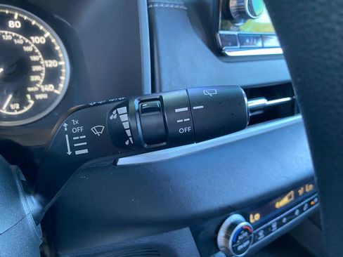 Used 2022 Mitsubishi Outlander ES image 55