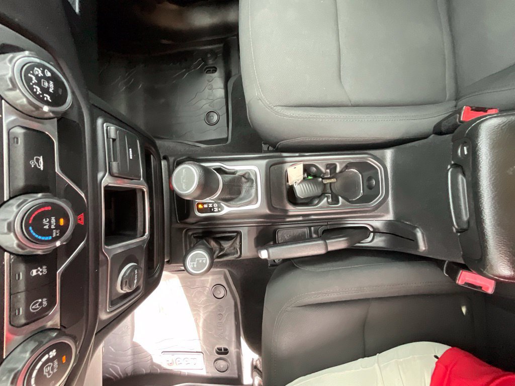 Used 2021 Jeep Gladiator Sport AWD/4WD image 20