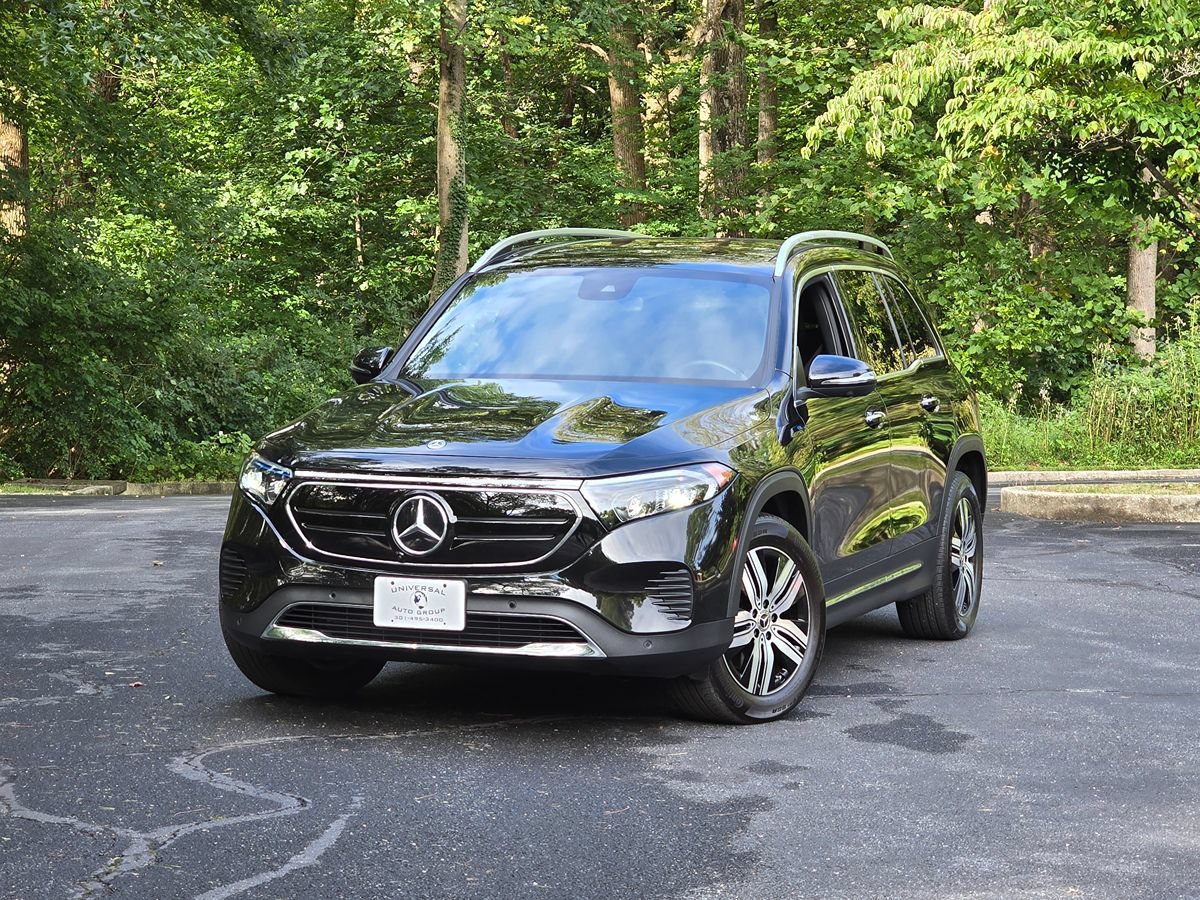 Used 2023 Mercedes-Benz EQB 300 4MATIC w/ Pinnacle Package image 1