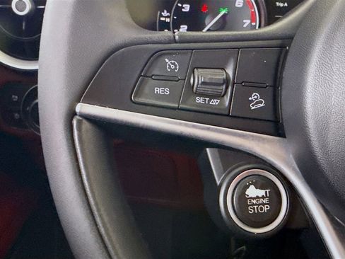 Used 2018 Alfa Romeo Stelvio AWD image 11