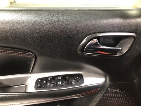 Used 2018 Dodge Journey GT image 18