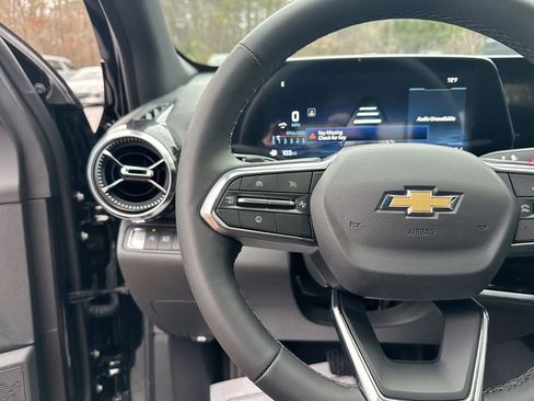New 2026 Chevrolet Equinox LT w/ Safety and Technology Package image 17