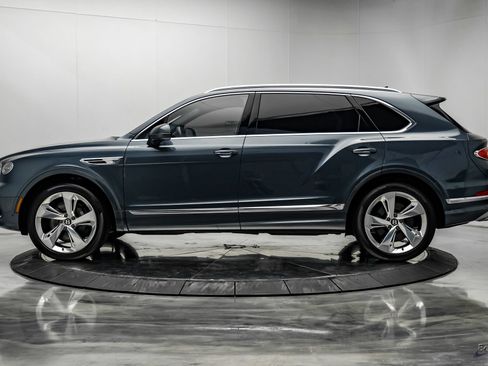 Used 2023 Bentley Bentayga Extended Wheelbase AWD/4WD image 7