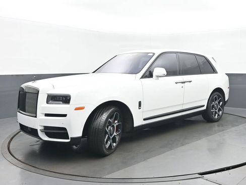 Used 2021 Rolls-Royce Cullinan Black Badge AWD/4WD image 7