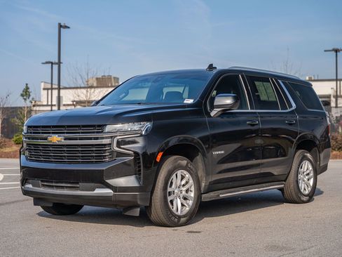 Used 2021 Chevrolet Tahoe LT image 3