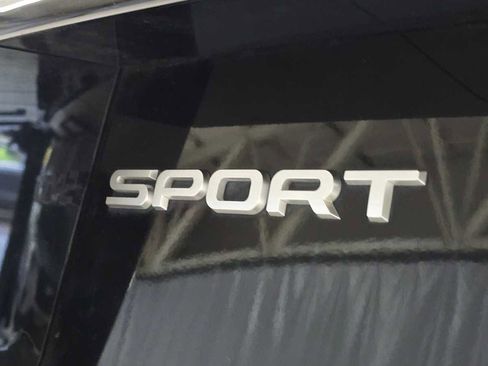 Used 2023 Land Rover Discovery Sport SE image 16