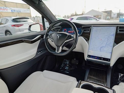 Used 2016 Tesla Model X 90D image 43