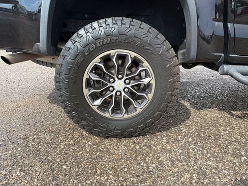 Used 2019 Chevrolet Colorado ZR2 AWD/4WD image 26