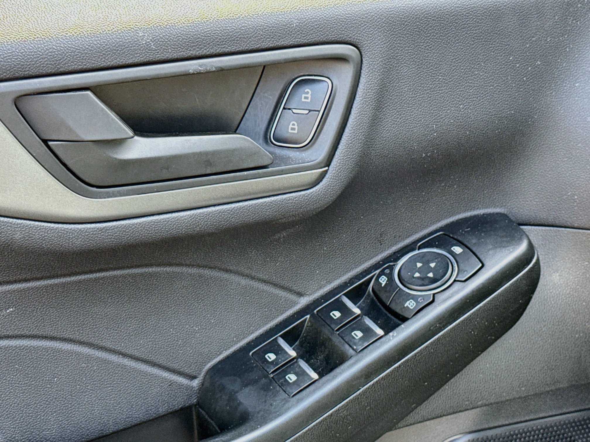 Certified 2024 Ford Escape Active FWD image 10