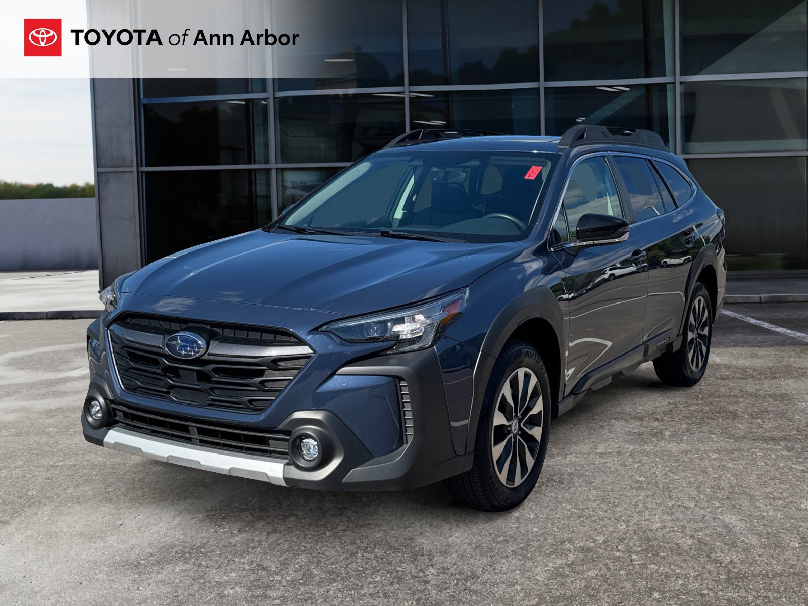 Used 2025 Subaru Outback Limited AWD/4WD image 9
