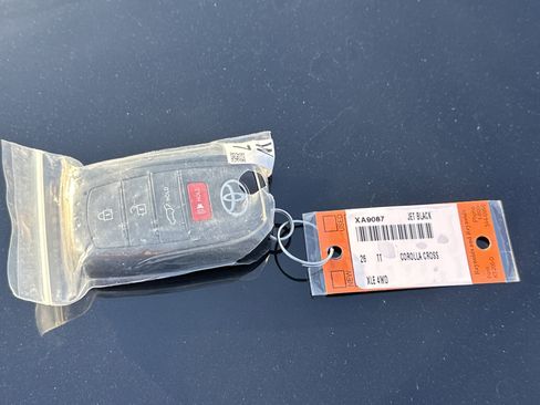 Certified 2026 Toyota Corolla Cross XLE w/ Convenience Package image 36