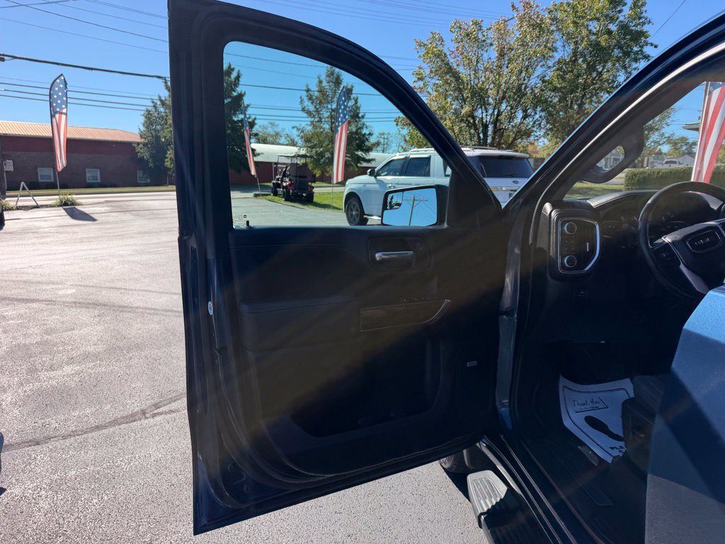 Used 2019 GMC Sierra 1500 Elevation w/ Elevation Value Package AWD/4WD image 9