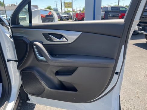 Used 2019 Chevrolet Blazer LT FWD image 48