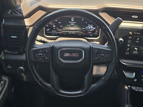 Used 2024 GMC Sierra 2500 AT4 w/ AT4 Premium Plus Package AWD/4WD image 15