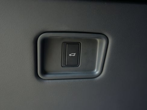 Used 2023 Land Rover Range Rover SE AWD/4WD image 15