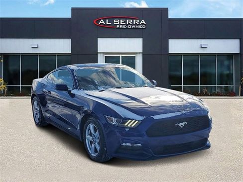 Used 2015 Ford Mustang Coupe image 1