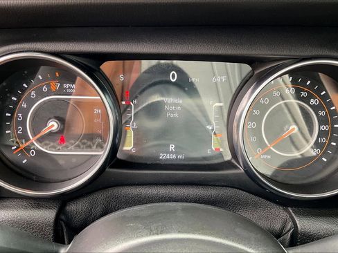 Used 2021 Jeep Gladiator Overland w/ Popular Equipment Package image 23