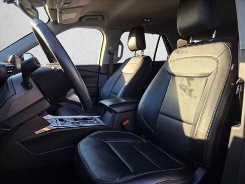 Used 2023 Ford Explorer Limited image 16