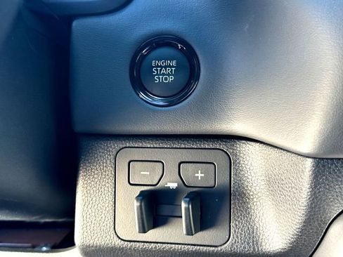 New 2025 Toyota Tundra Platinum AWD/4WD image 13