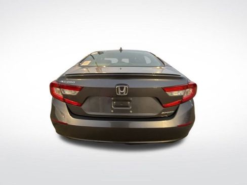 Used 2018 Honda Accord Sport image 8