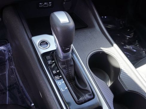 Certified 2025 Nissan Altima 2.5 SV FWD image 18