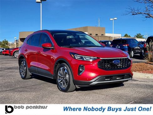 Used 2023 Ford Escape Platinum w/ Premium Technology Package image 1