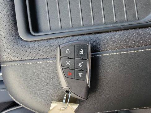 Certified 2024 Chevrolet Suburban Premier image 22