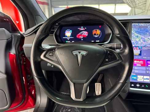 Used 2018 Tesla Model X P100D image 21