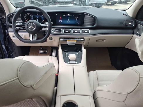 New 2026 Mercedes-Benz GLS 450 4MATIC image 27