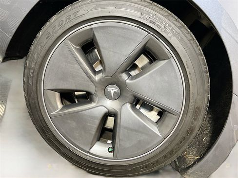 Used 2021 Tesla Model 3 Long Range image 27