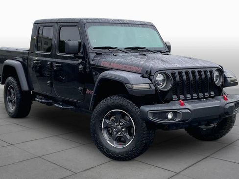 Used 2023 Jeep Gladiator Rubicon w/ Cold Weather Group AWD/4WD image 3