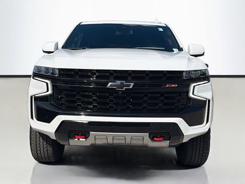 Used 2024 Chevrolet Suburban Z71 w/ Luxury Package image 9