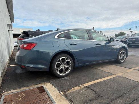 Used 2024 Chevrolet Malibu LT image 3