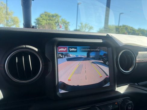 Used 2020 Jeep Gladiator Rubicon AWD/4WD image 35