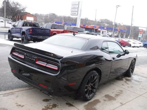 Used 2022 Dodge Challenger R/T Scat Pack w/ Shaker Package image 13