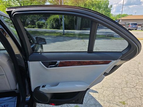 Used 2011 Mercedes-Benz C 300 C 300 Luxury 4dr Sedan image 11