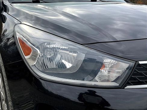 Used 2018 Kia Rio LX image 24