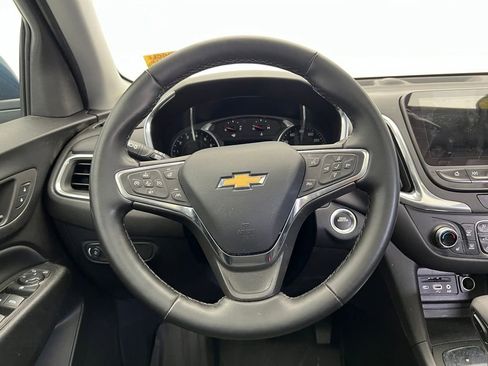 Used 2024 Chevrolet Equinox LT FWD image 16